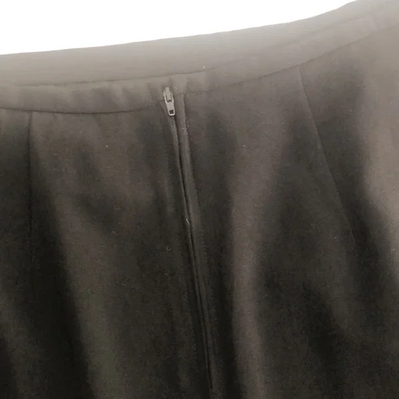 MICHELLE Skirt - Picture 9 of 15